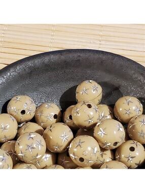 10 Vintage Retro Beige Tan Silver Stars 12mm Round Acrylic Shabby Chic Beads